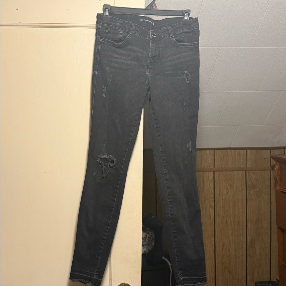 ⭐️ 2/$12 Zara Stylish Black Distressed Women Jeans-Single Item